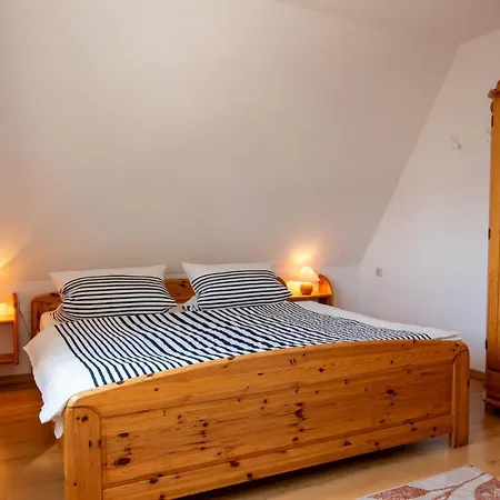 Ferienwohnungen Zur Friedenseiche Ostseeheilbad Ostseeheilbad Zingst Exterior foto